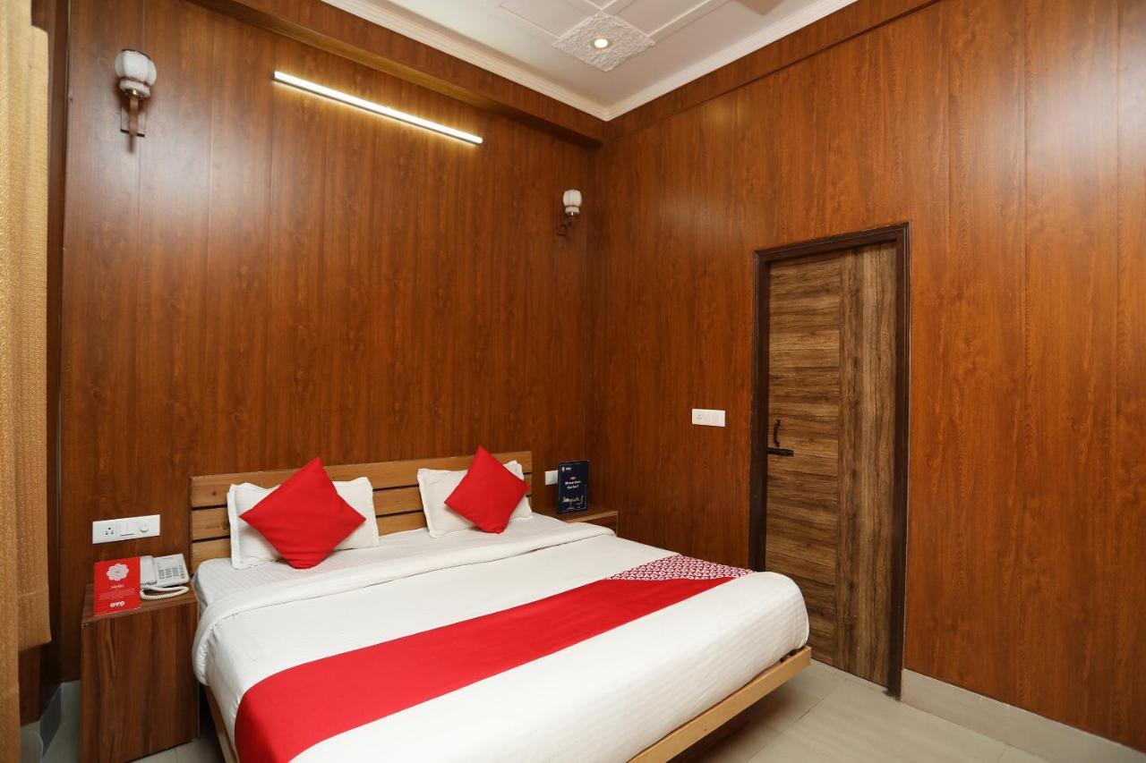 Hotel Saptrishi Rishikesh Bagian luar foto
